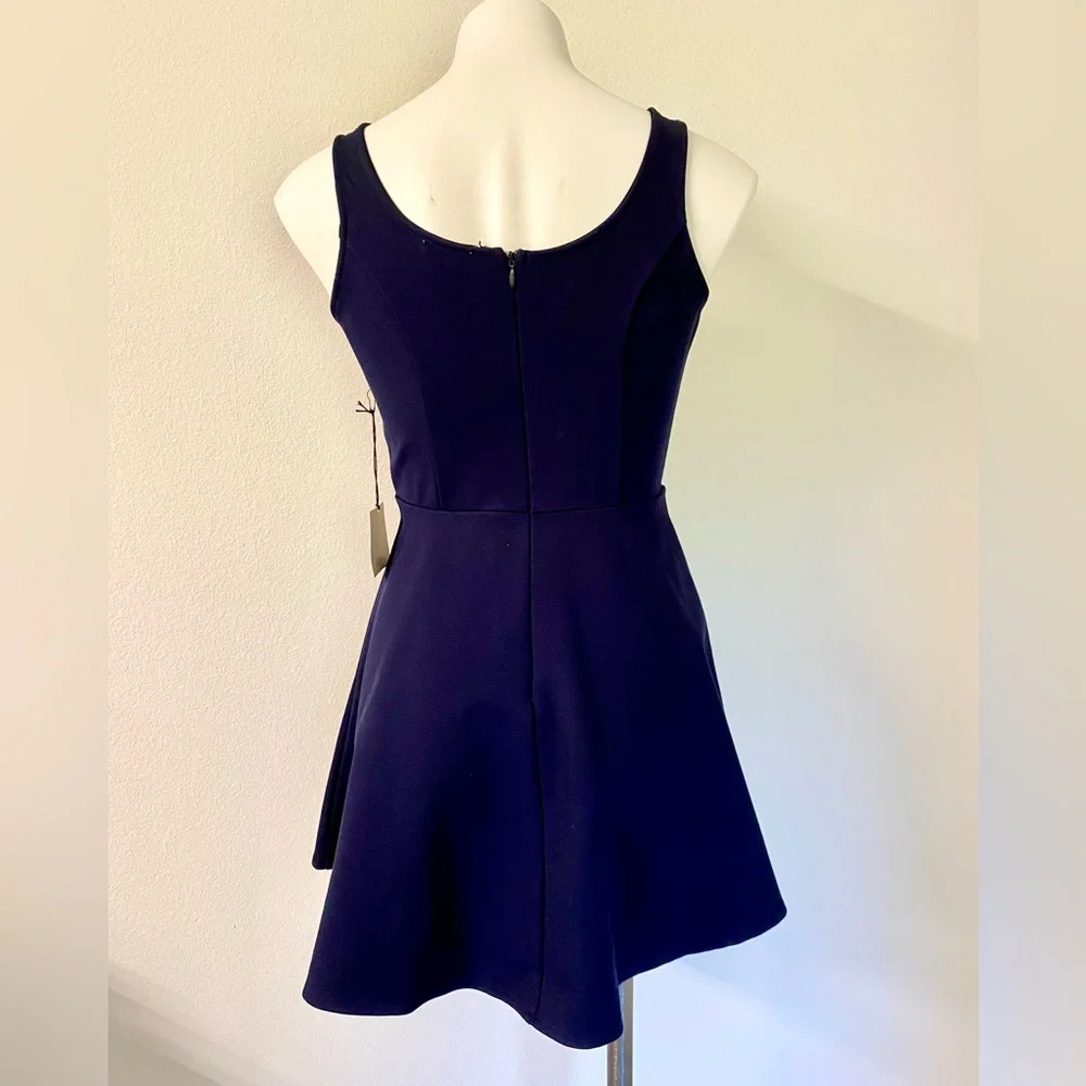 Superdown Navy Skater Deep V Mini Flare Dress NWT Small Revolve - Picture 3 of 6
